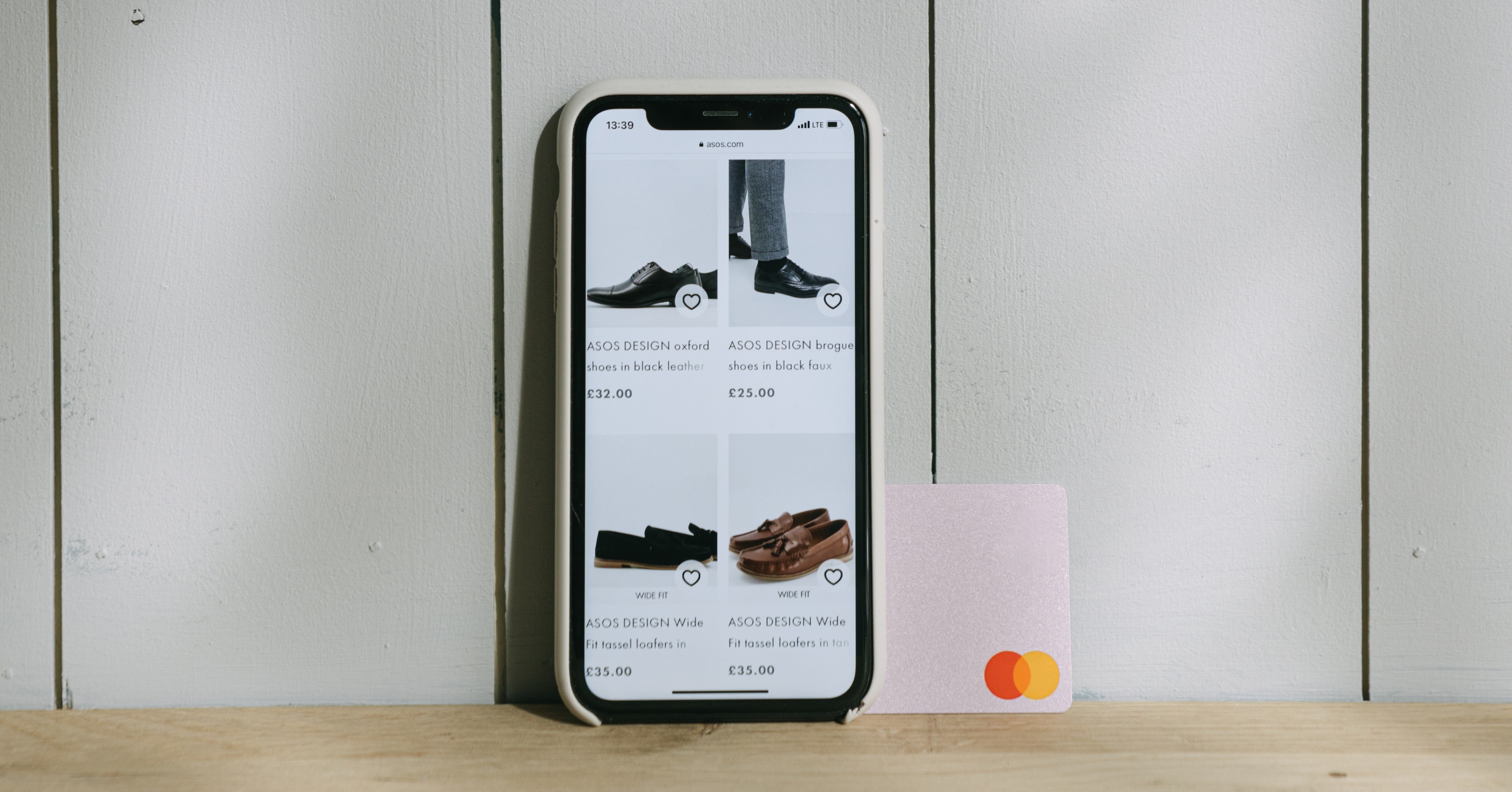 Pink bank card and app
